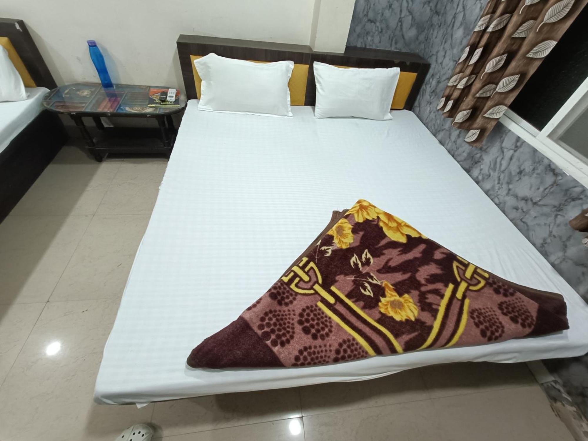 Ginger Hotels Ujjain Tower Kshipra Inn-Family Stay Airconditioned Hotel Eksteriør bilde