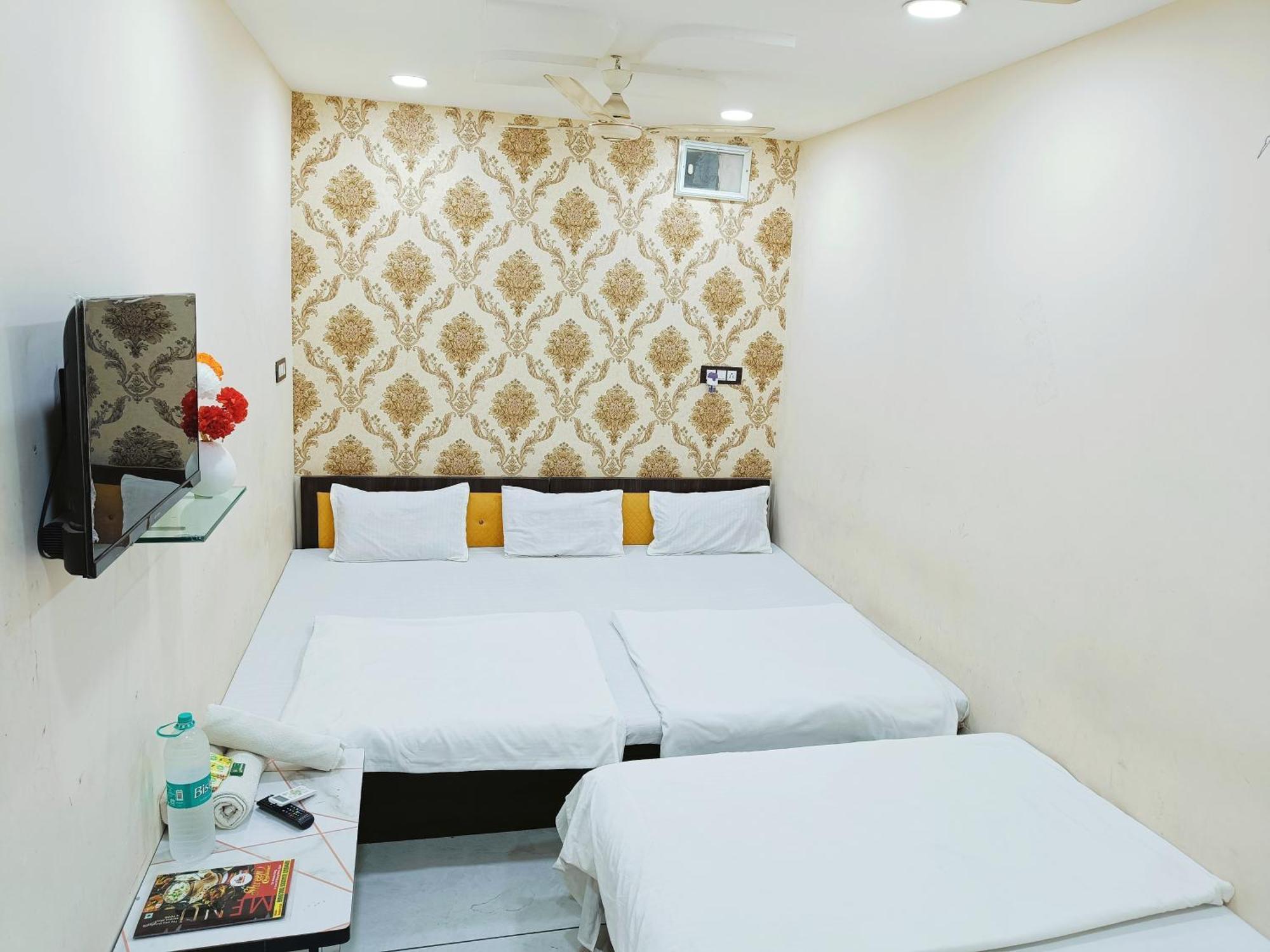Ginger Hotels Ujjain Tower Kshipra Inn-Family Stay Airconditioned Hotel Eksteriør bilde