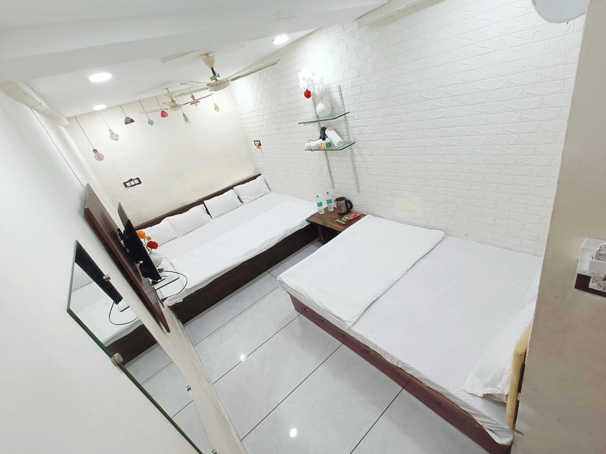 Ginger Hotels Ujjain Tower Kshipra Inn-Family Stay Airconditioned Hotel Eksteriør bilde